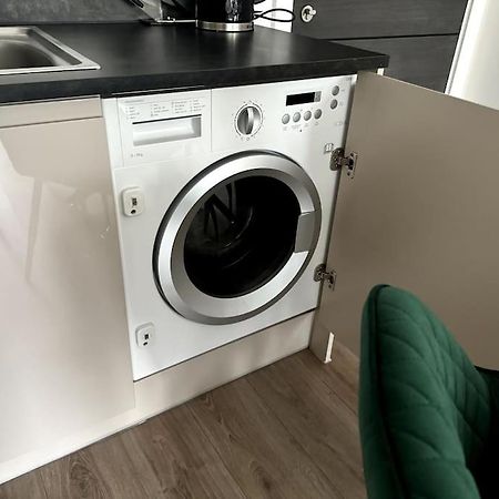 ברמינגהאם Luxury Oaks Suite, Free Private Parking, 2 Bed 2 Bathroom Apartment, Central Solihull מראה חיצוני תמונה